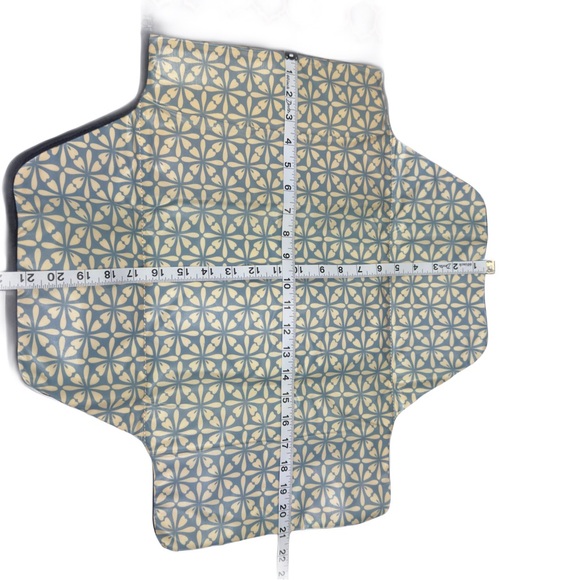 Skip Hop Travel Diaper Changing Pad Station & Bag Unisex black & tan - Picture 4 of 15